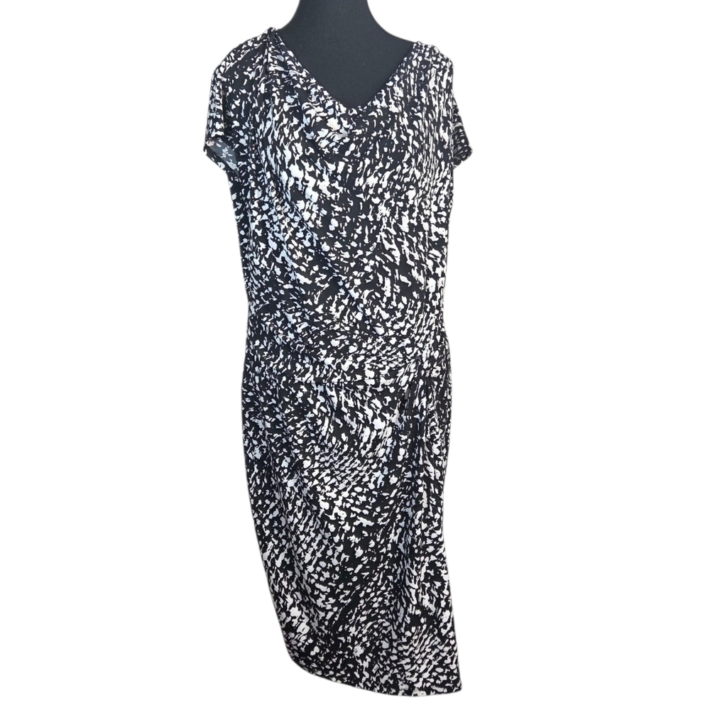 TanJay Black and White Cowl Neck Dress With Ruched Side Size 14